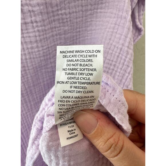 WILDFOX | Lilac Purple Textured Cotton Crop Top Pearl Trim Keyhole Back | Medium - Picture 8 of 8